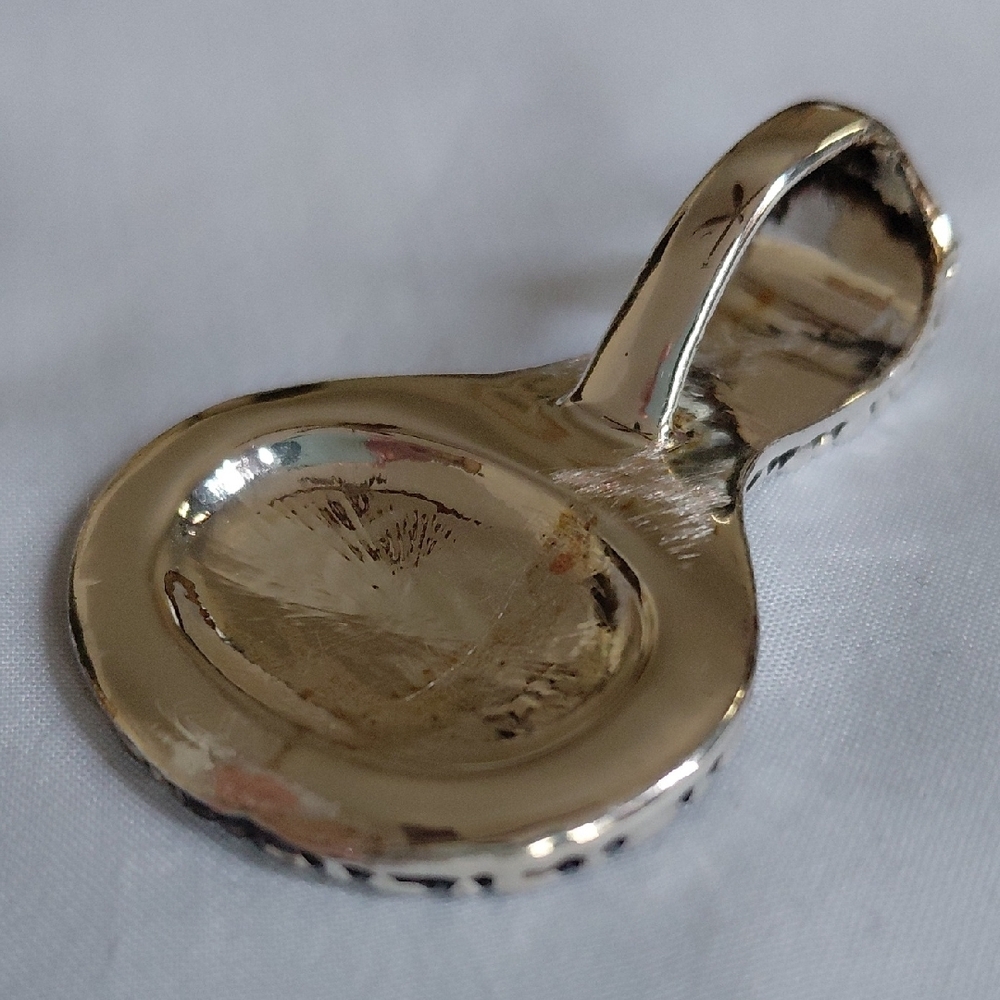 Elegant Silver and Red Pendant - Picture 5 of 8